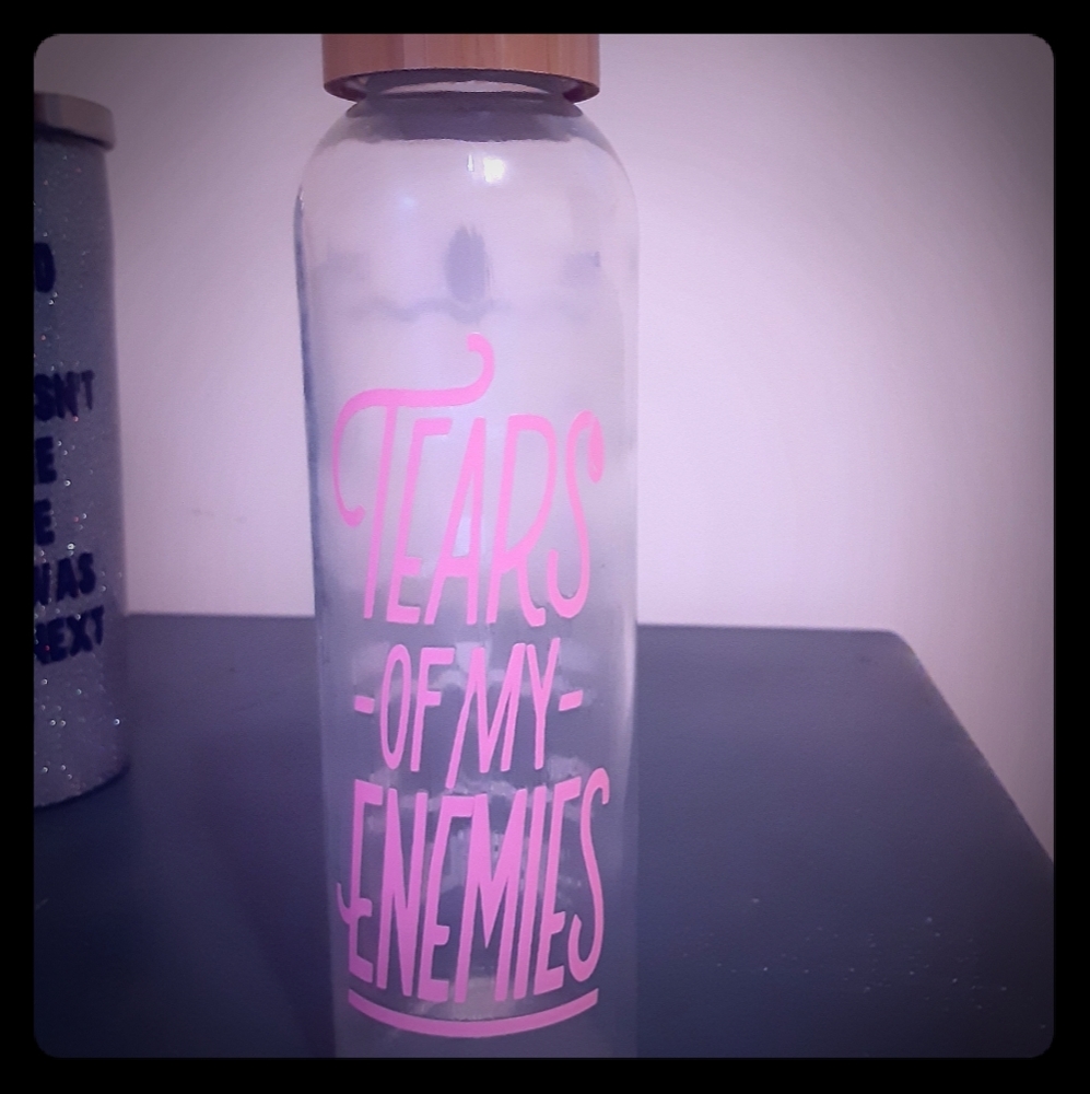 Water intake tracker water bottle